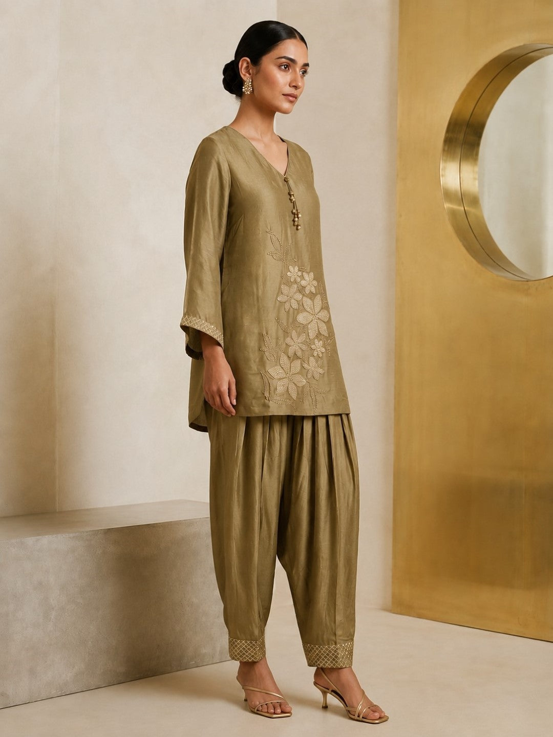 Prisha Luci Applique farshi Co-Ord Set