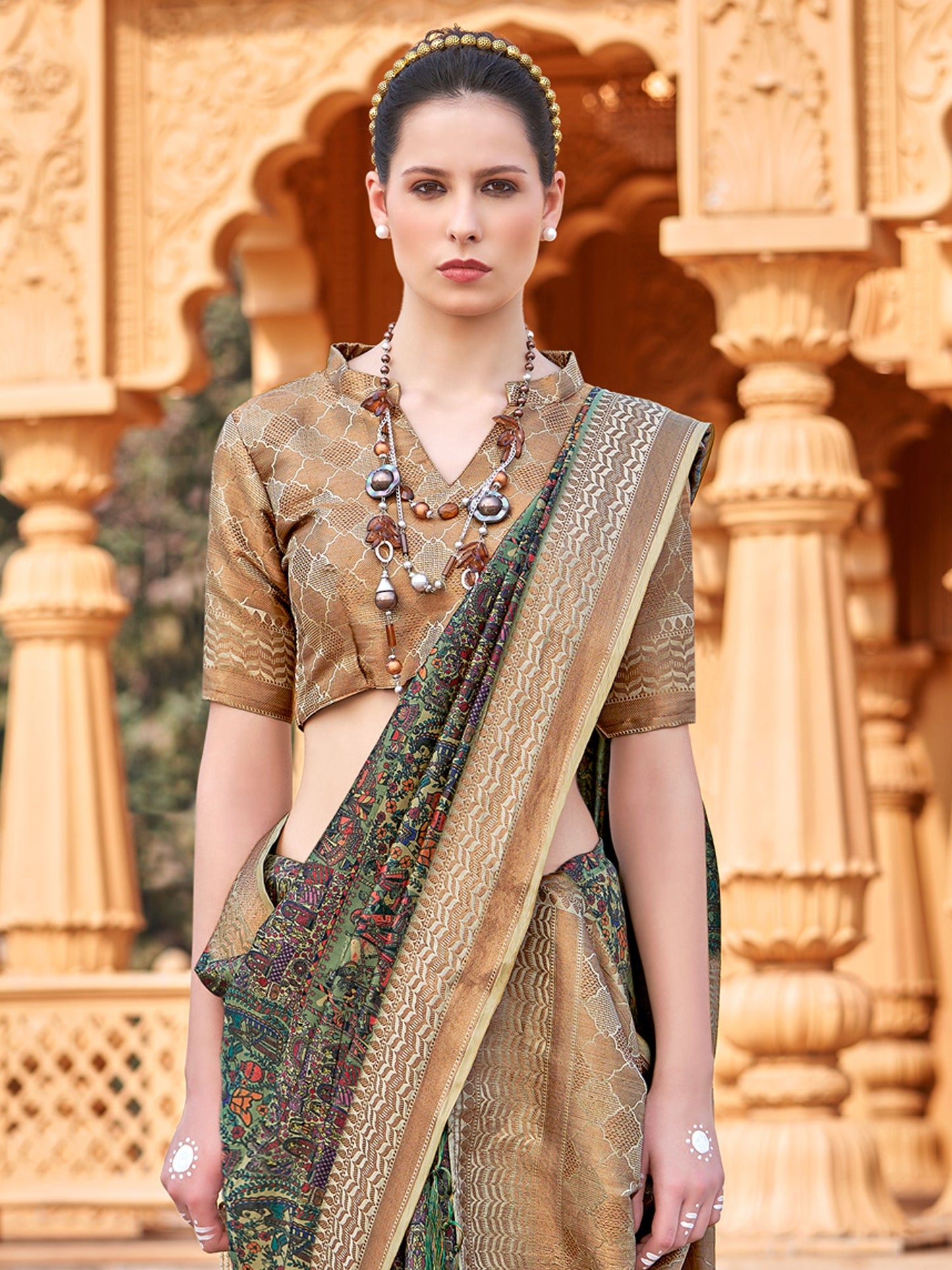 Women's Silk Blend Green Woven Design Designer Saree With Blouse Piece