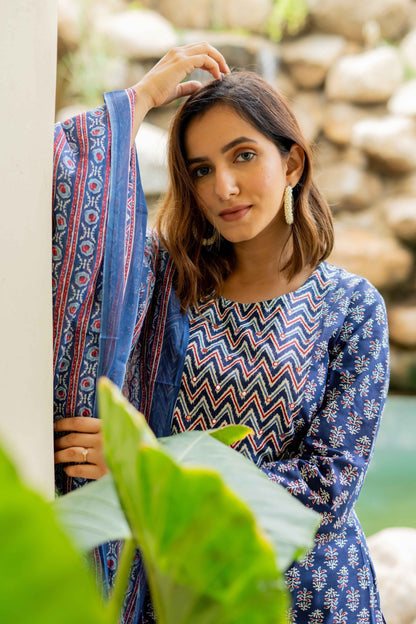 Dhiyona KL Floral Printed Round Neck Mirror Work Pure Cotton Kurta With Trousers & Dupatta