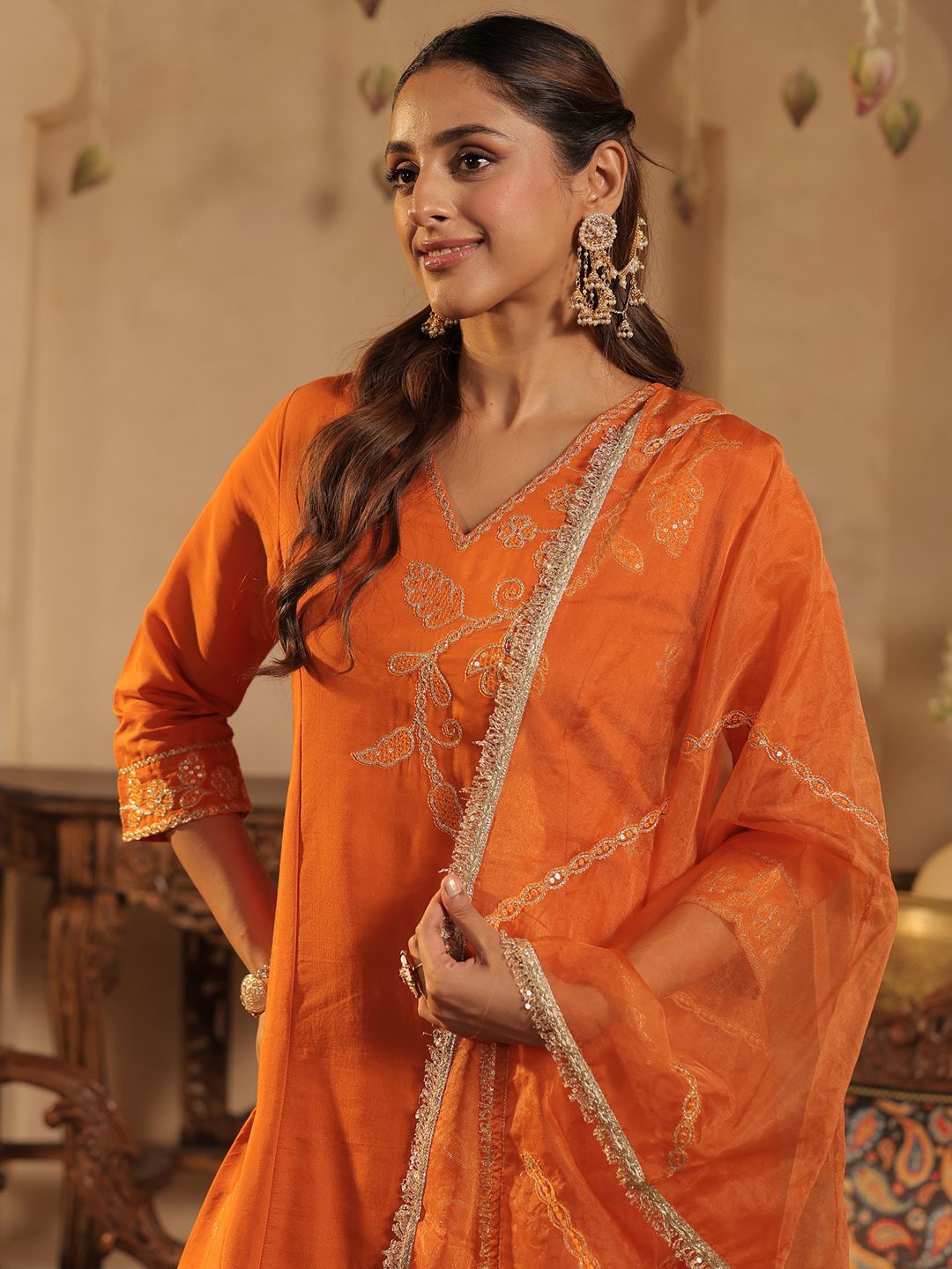 Dhiyona IE Women Ethnic Motifs Printed Kurta with Trouser