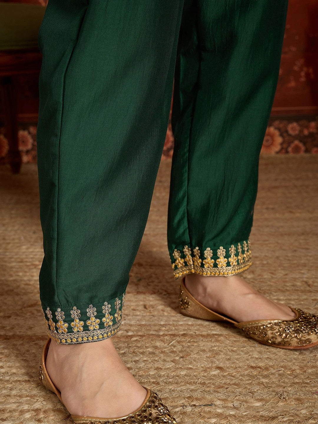 Women Ethnic Motifs Embroidered Regular Thread Work Kurta with Trousers & With Dupatta