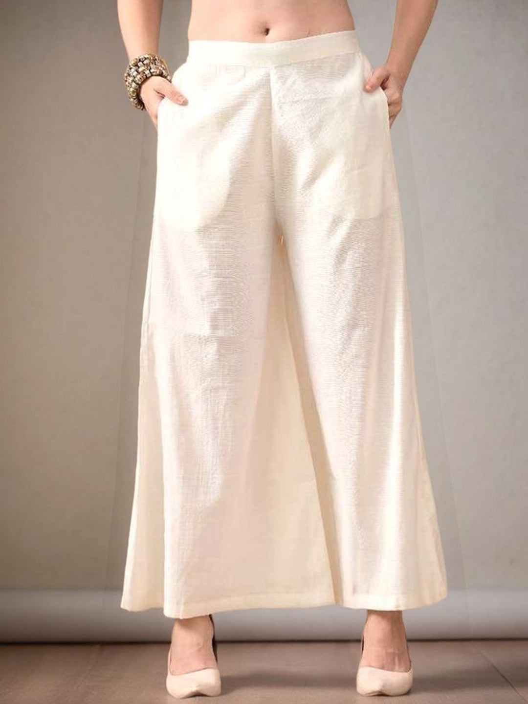 Women Solid Kurta with Palazzos