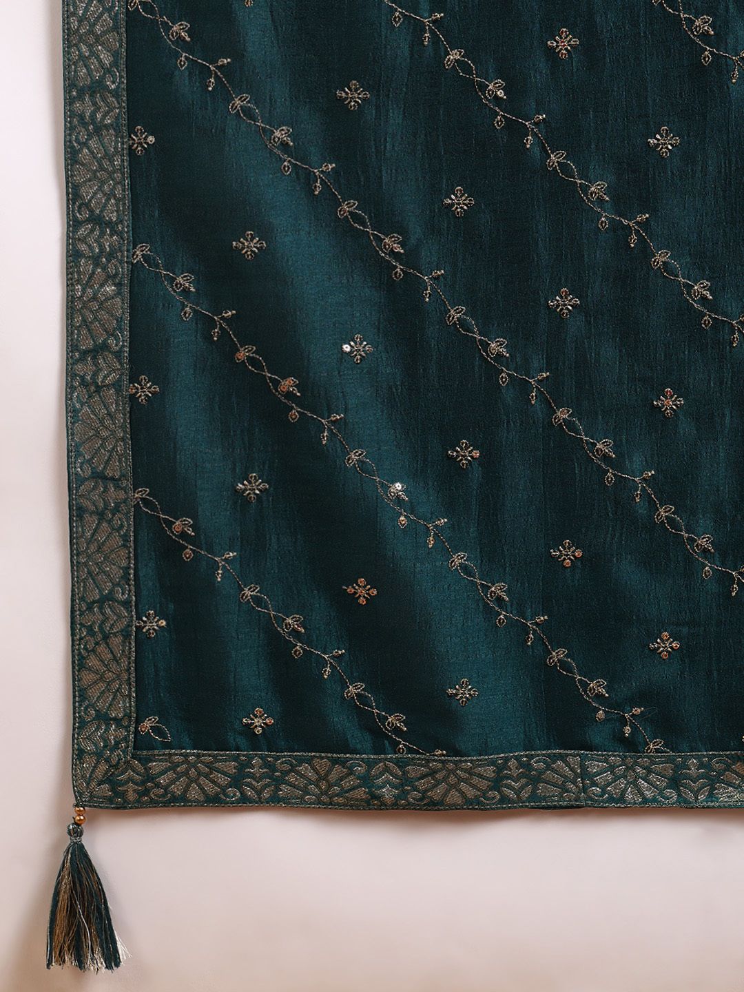 Dhiyona KL Ethnic Motifs Embroidered Regular Sequinned Kurta with Palazzos & With Dupatta