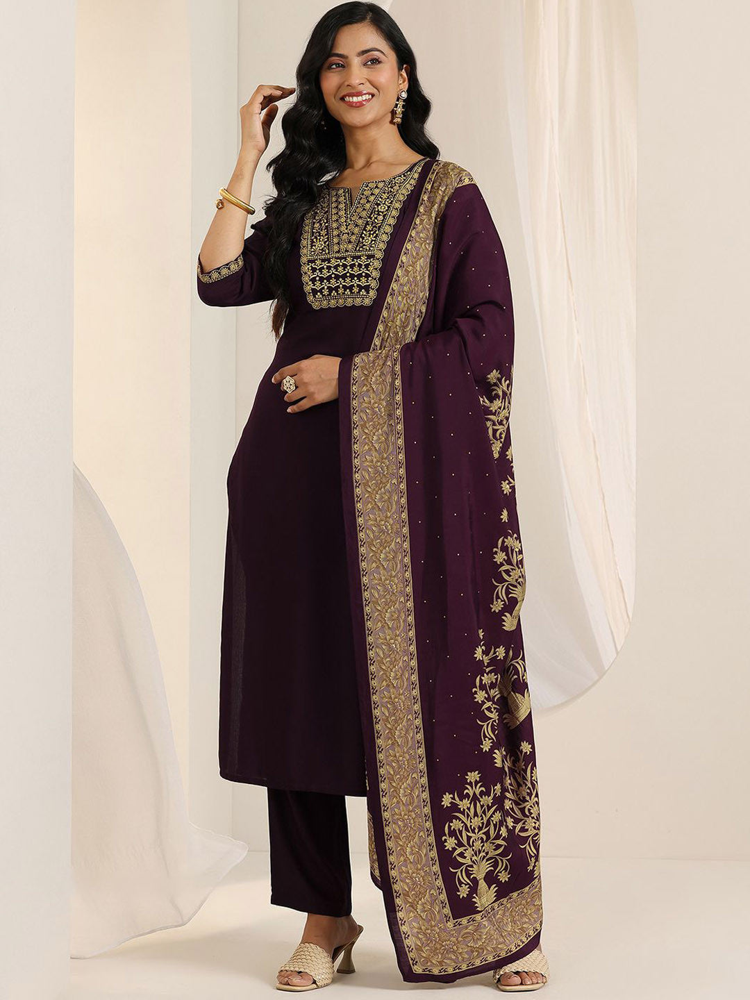 Women Ethnic Motifs Printed Kurta with Trousers & Dupatta