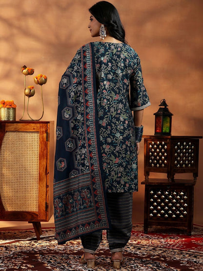 Women Floral Printed Regular Thread Work Kurta with Harem Pants & With Dupatta