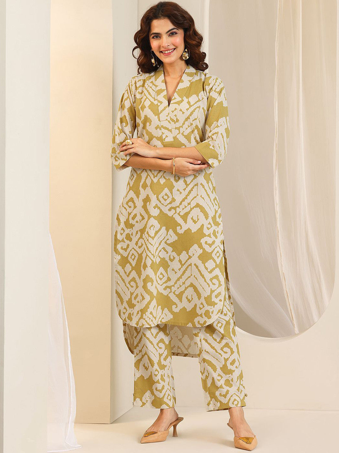 Abstract Printed V Neck Straight Kurta With Trousers