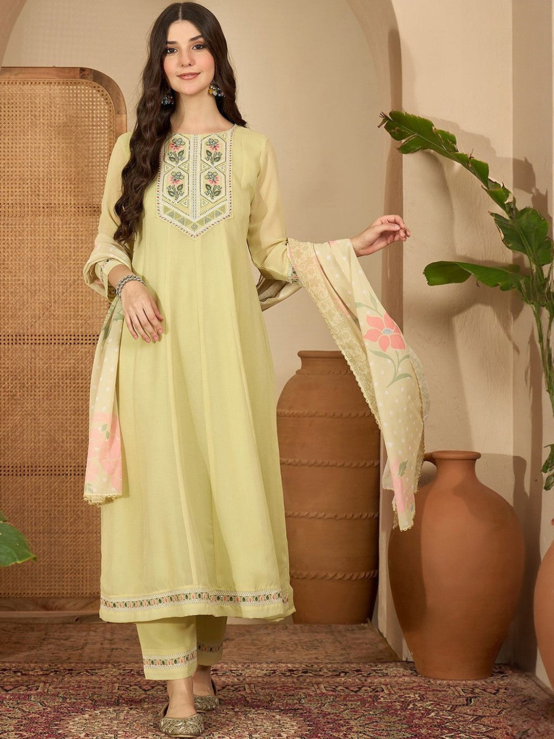Women Floral Embroidered Pleated Thread Work Kurta with Trousers & With Dupatta