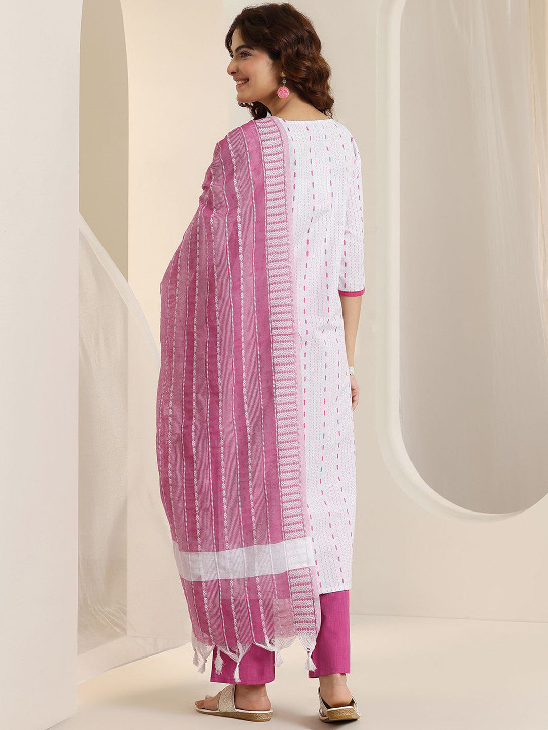 Women Ethnic Motifs Printed Kurta with Trousers & Dupatta