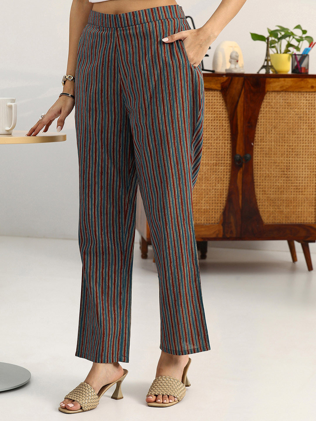 Women Ethnic Motifs Printed Regular Cotton Blend Kurta with Trousers & With Dupatta