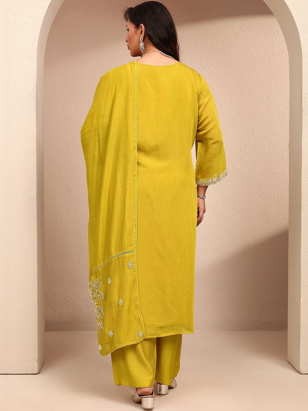 Dhiyona Women's Ethnic Motifs Embroidered Regular Thread Work Kurta with Trousers & With Dupatta