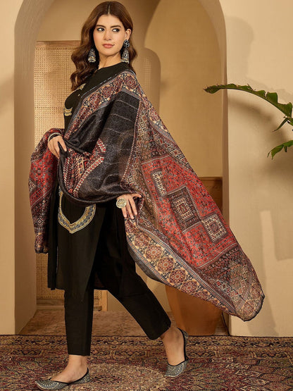Women Black Embroidered Kurta Sets With Dupatta