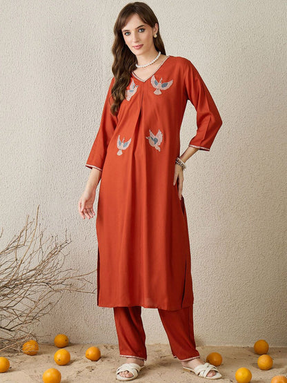 Dhiyona IE Embroidered V-Neck Tunic With Trousers