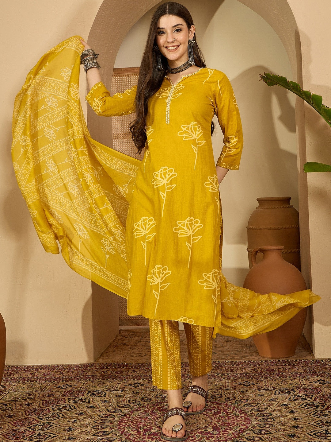 Women Floral Printed Regular Mirror Work Kurta with Trousers & With Dupatta