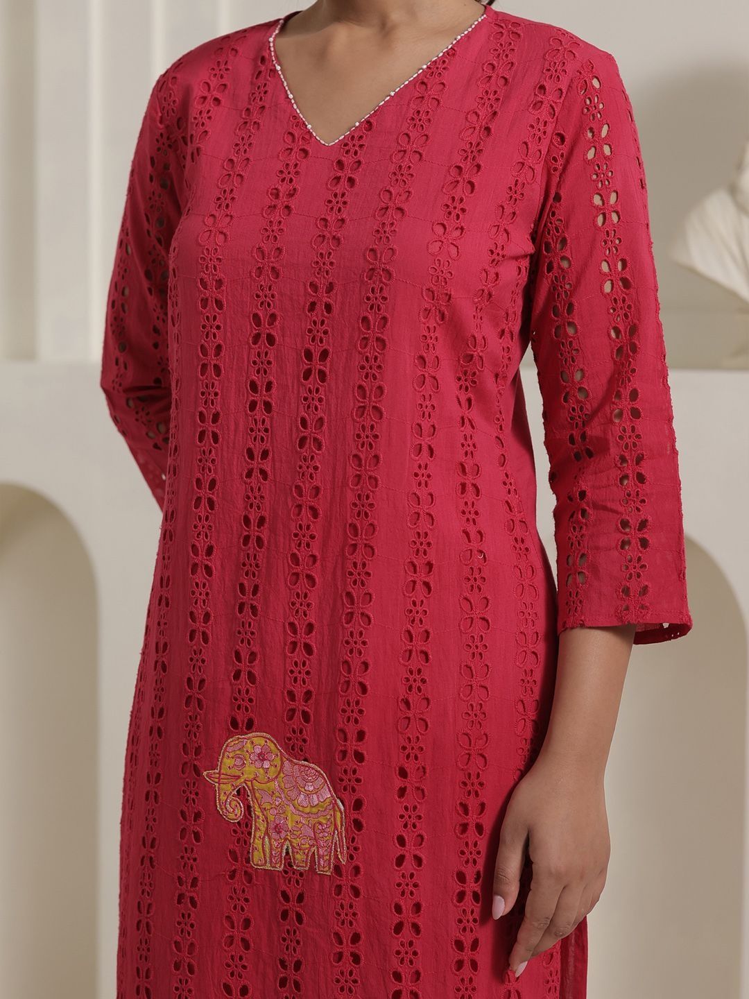 Women Ethnic Motifs Printed Pure Cotton Kurta with Trouser