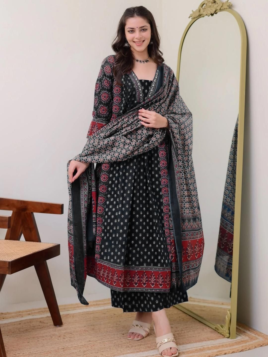 Dhiyona KL Women Printed Anarkali Kurta With Palazzos And Dupatta