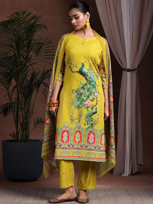 Ethnic Motifs Printed Straight Kurta with Trousers & Dupatta