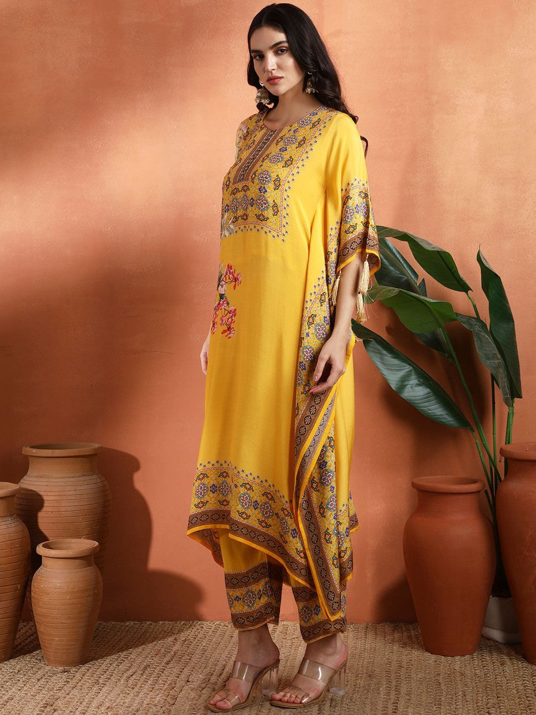 Floral Printed Round Neck Kaftan Kurta With Trousers