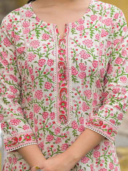 Dhiyona KL Women Floral Printed Cotton Kurta with Trousers & Dupatta