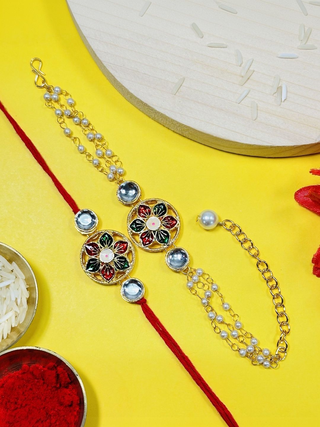Dhiyona Rakhi