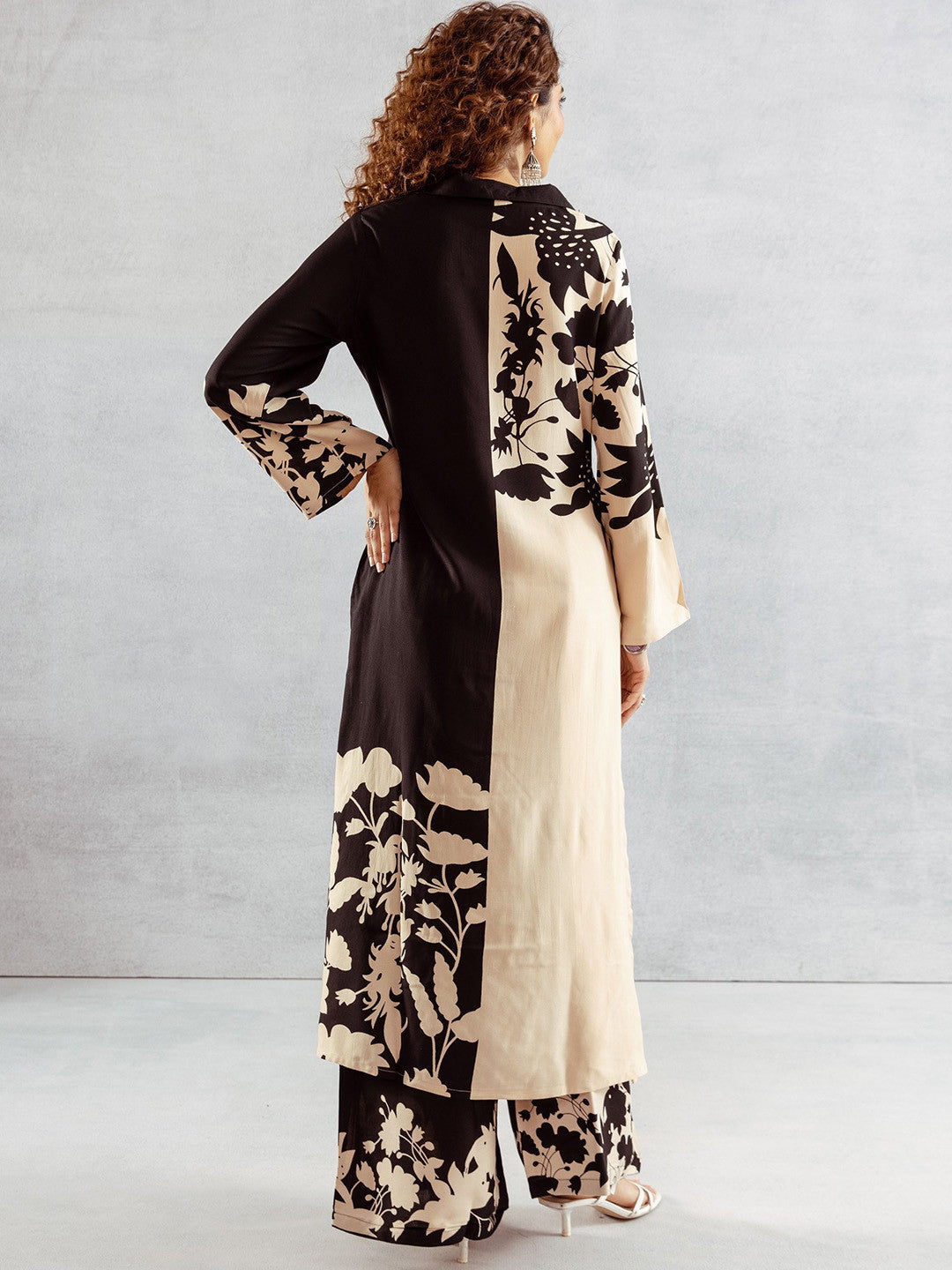 Floral Printed V-Neck Straight Kurta With Palazzos