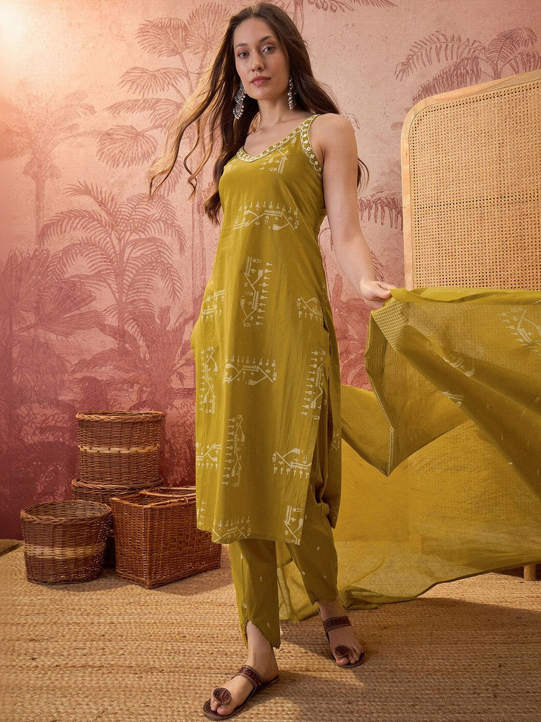 Printed V-Neck Kurta & Trousers With Dupatta