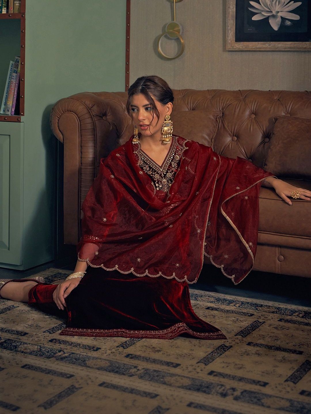 Dhiyona CH Women Ethnic Motifs Embroidered Regular Velvet Kurta with Trousers & With Dupatta