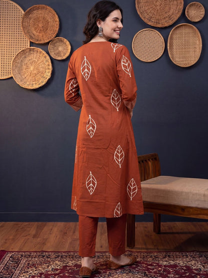 Printed V-Neck Pure Cotton Kurta With Trousers