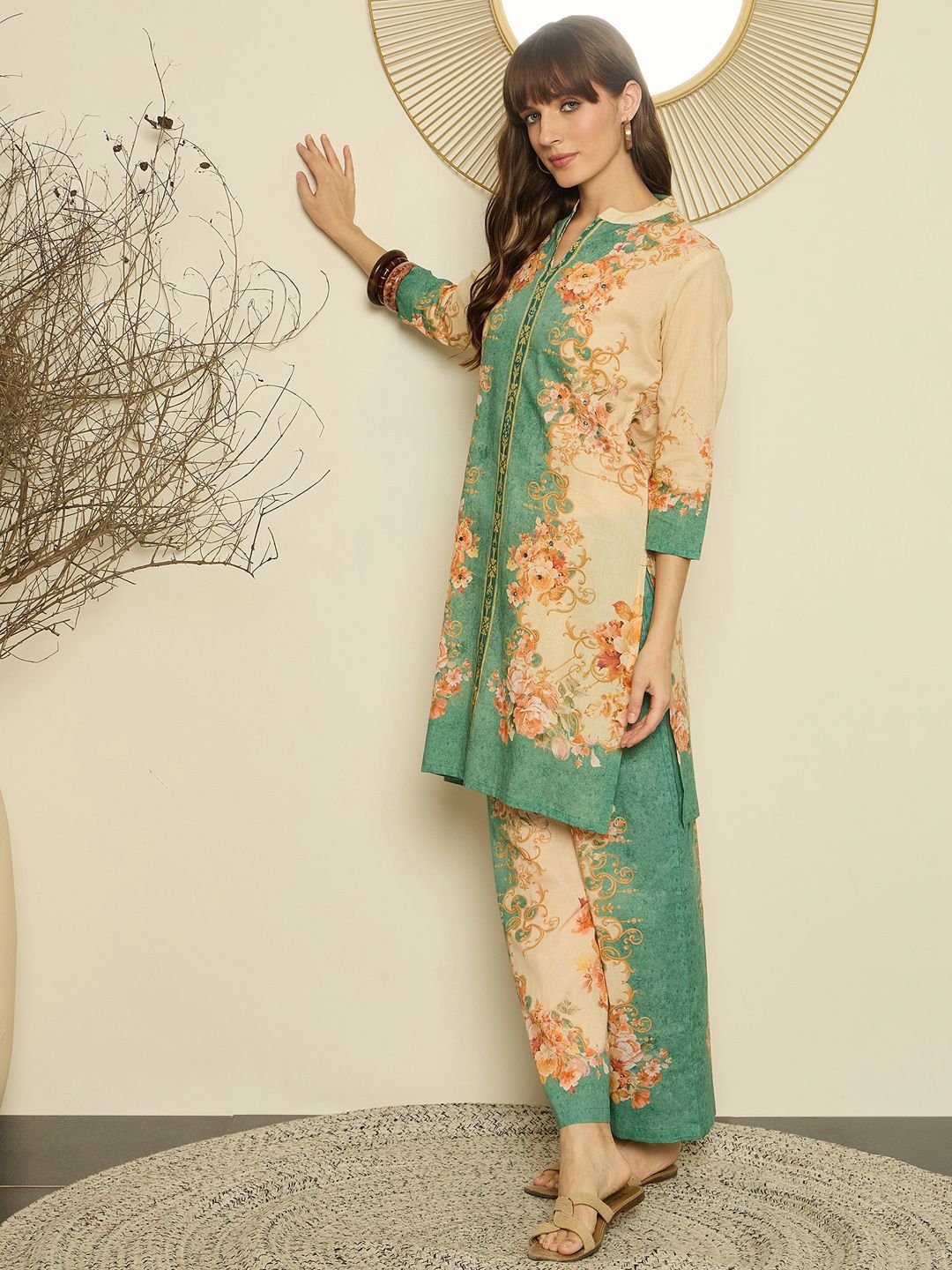 Dhiyona IE Women Printed Mandarin Collar Top and Trousers Co-Ords