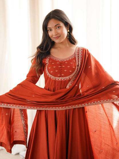 Women Ethnic Motifs Embroidered Empire Thread Work Chanderi Silk Kurta with Trousers & With Dupatta