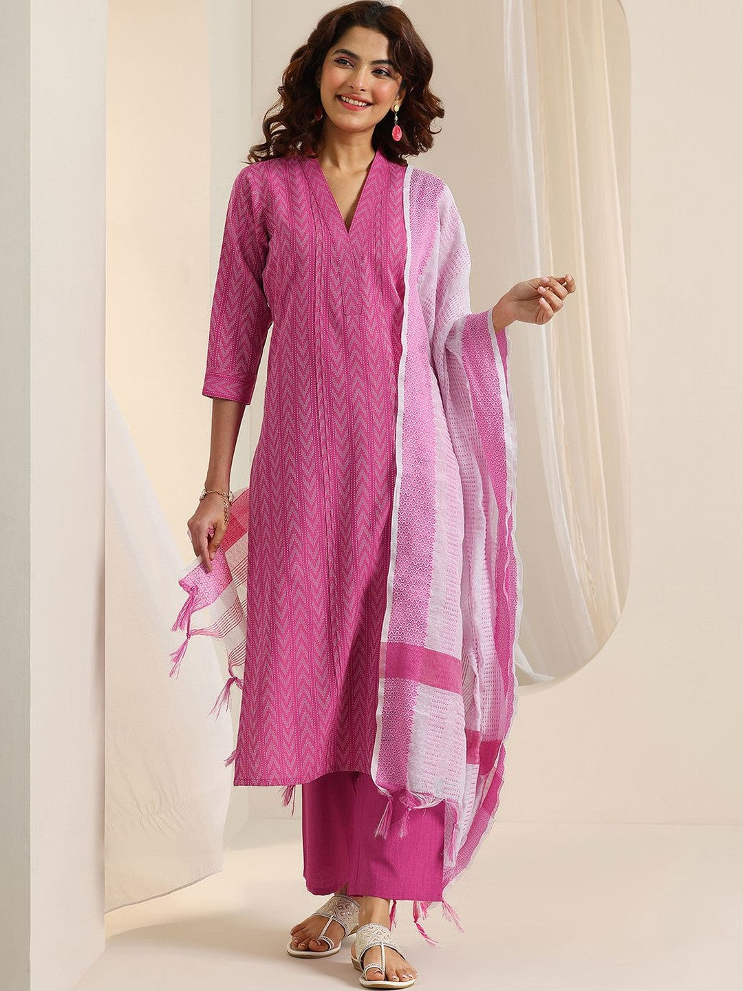 Women Ethnic Motifs Printed Regular Kurta with Trousers & With Dupatta