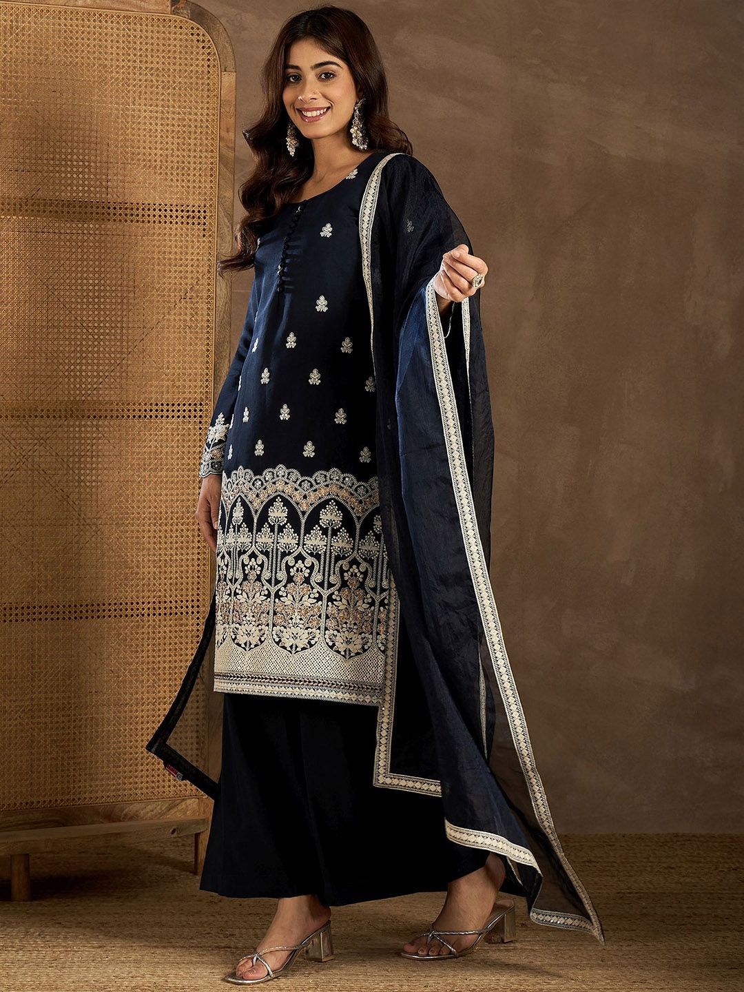 Dhiyona IN Women Floral Embroidered Kurta with Palazzo & Dupatta
