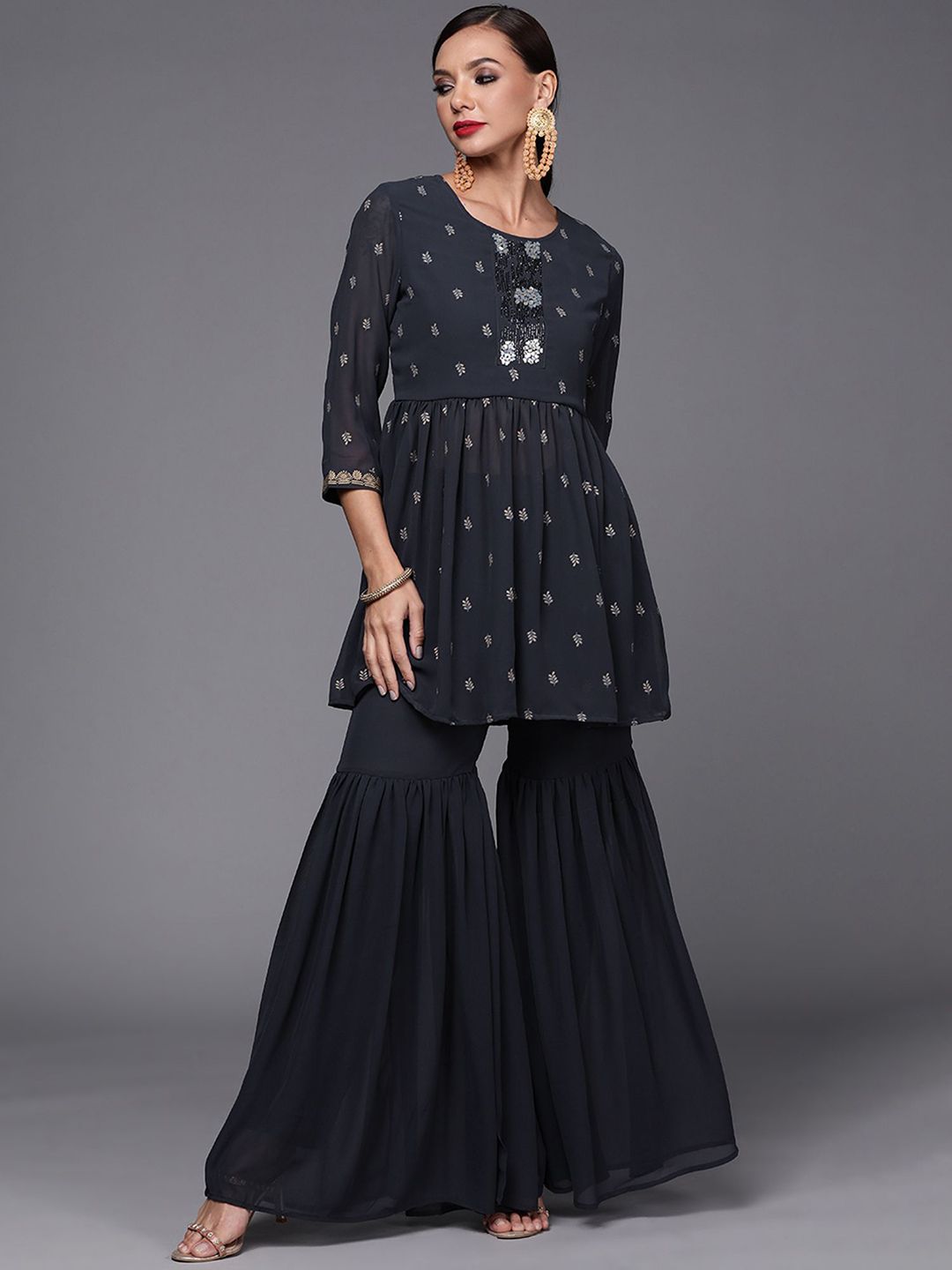 Dhiyona AN Women Floral Printed A-Line Kurta with Sharara