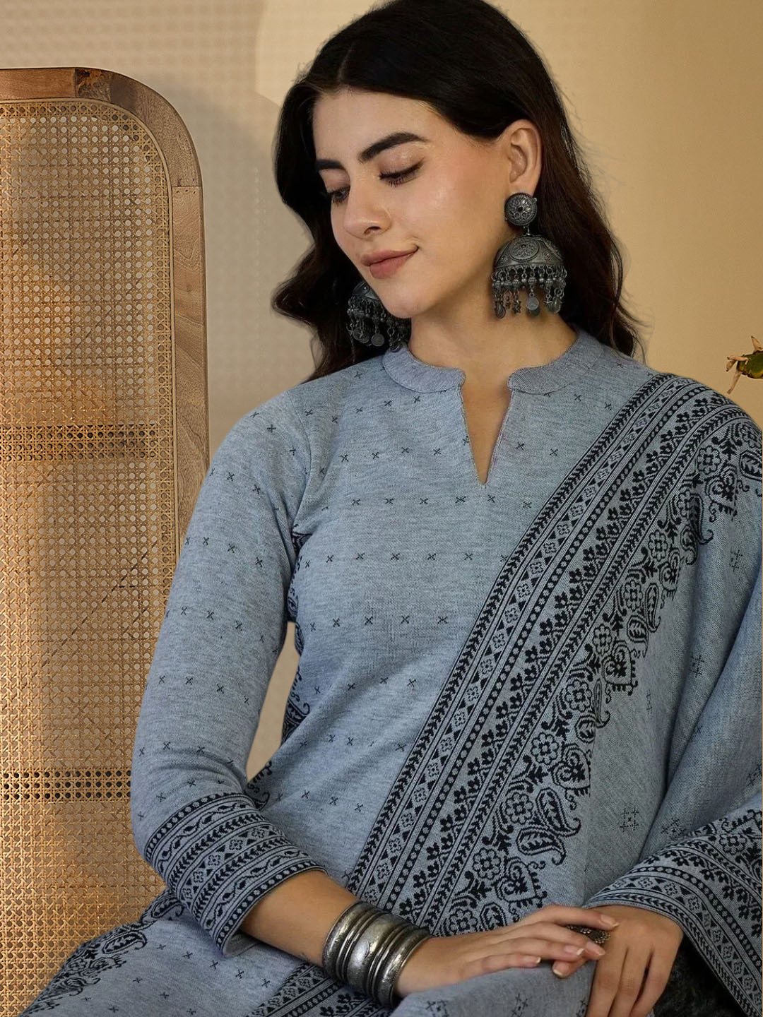 Dhiyona SN Woven Design Pure Wool Mandarin Collar Kurta & Trousers With Dupatta