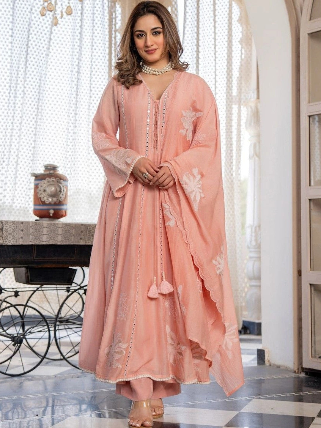 Women Floral Embroidered Regular Mirror Work Chanderi Silk Kurta with Trousers & With Dupatta