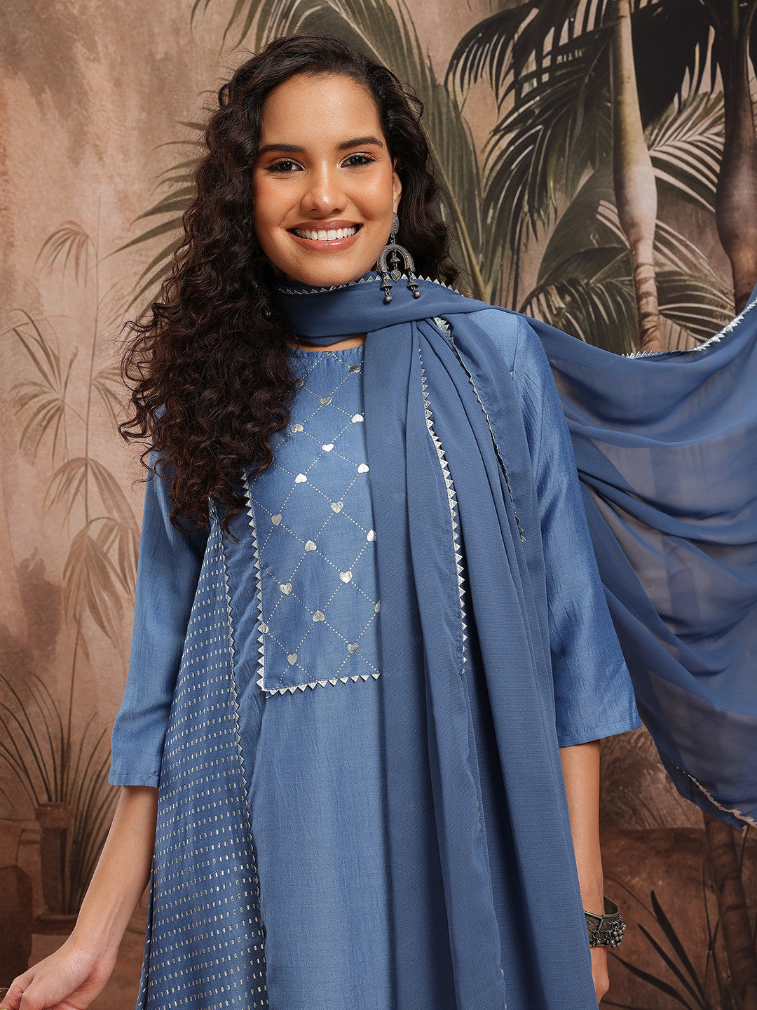 Geometric Foil Printed Gotta Patti Detail A-Line Kurta with Trousers & Dupatta