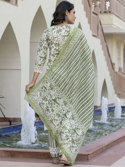 Dhiyona KL Floral Printed Straight Pure Cotton Kurta With Trousers & Dupatta