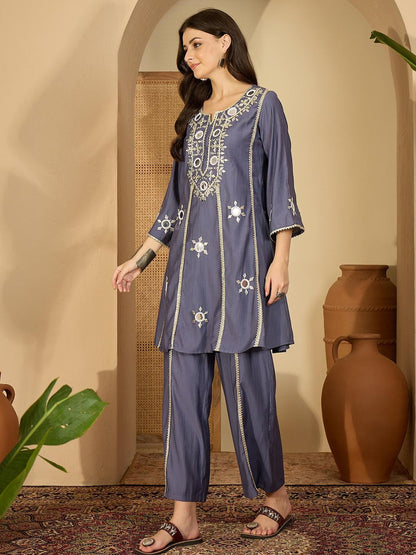 Women Purple Silk Blend Kurta Sets