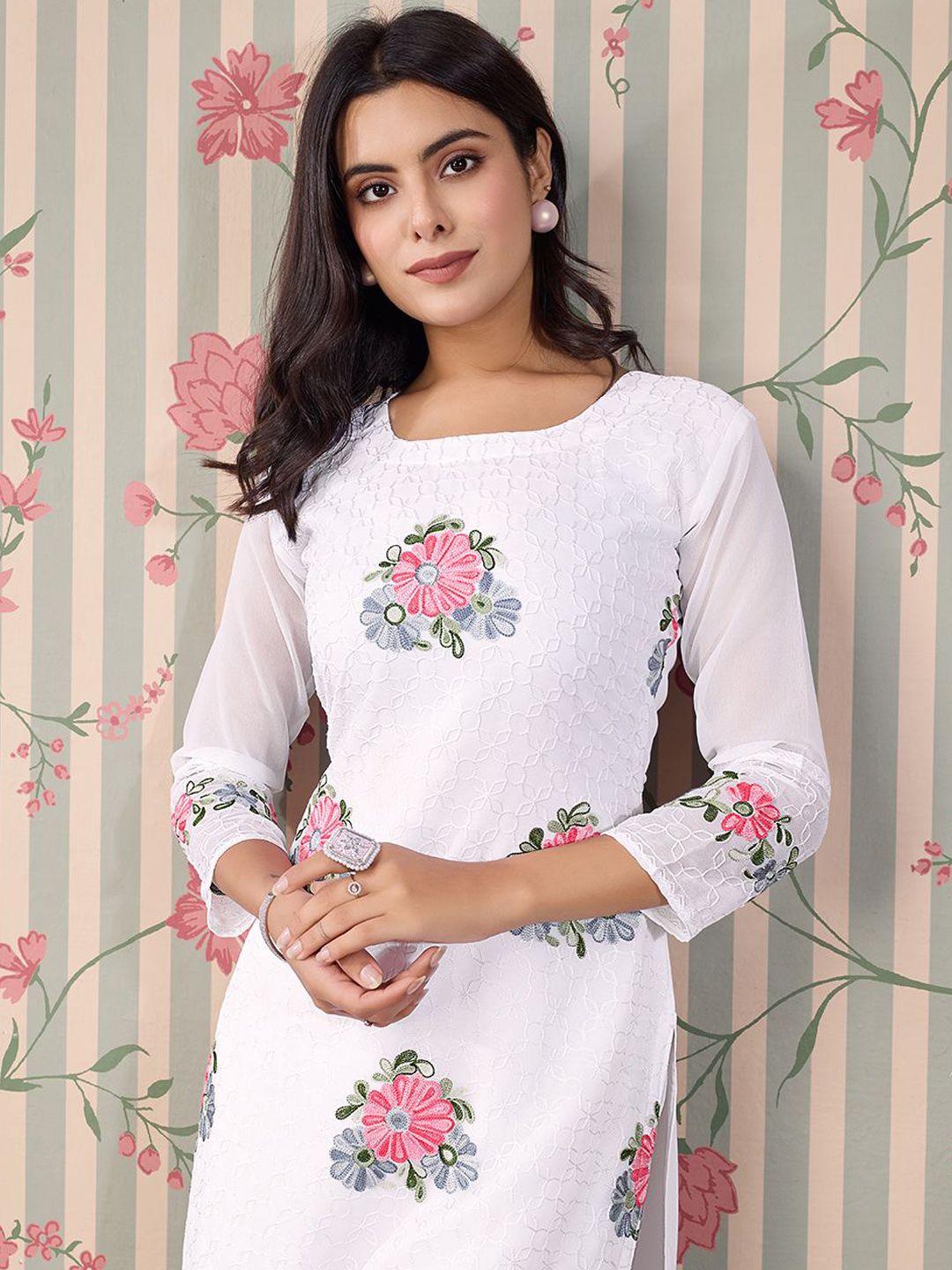Dhiyona OD  Floral Embroidered Thread Work Floral Georgette Straight Kurta