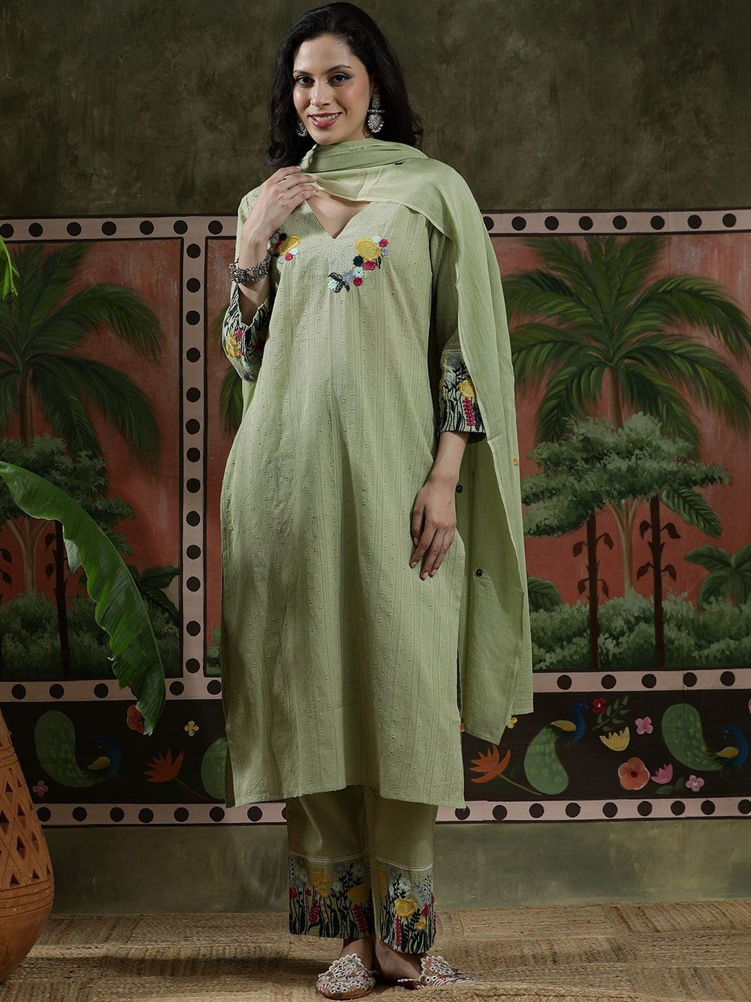 Dhiyona SN Embroidered Pure Cotton V-Neck Kurta & Trousers Kurta Sets