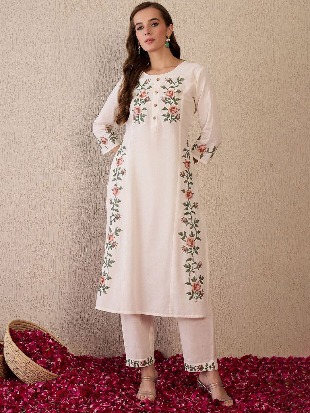 Dhiyona IE Women Floral Embroidered Regular Thread Work Pure Cotton Kurta with Trousers