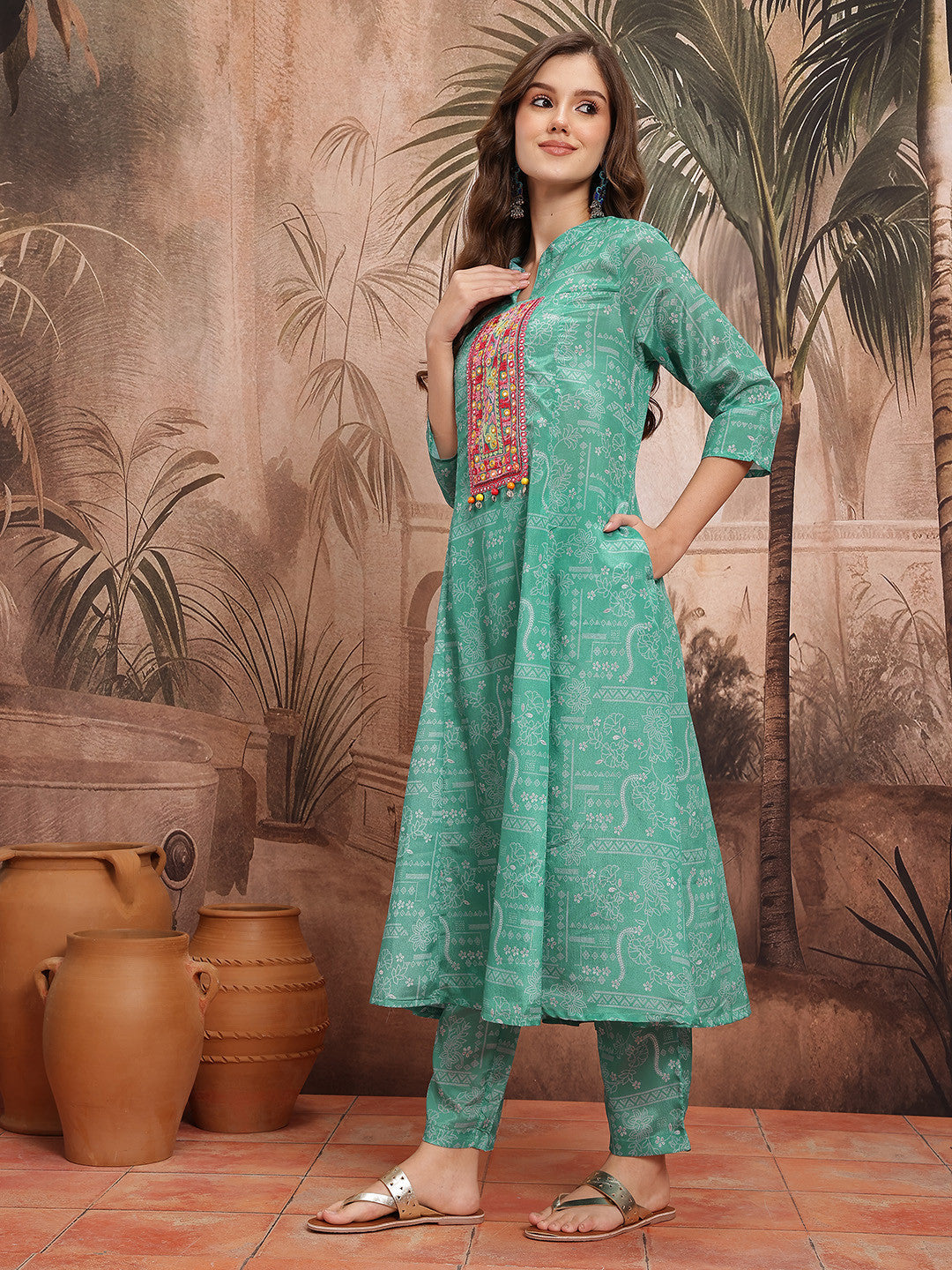 Ethnic Motifs Print Panelled Mirror Work Kurta with Trousers