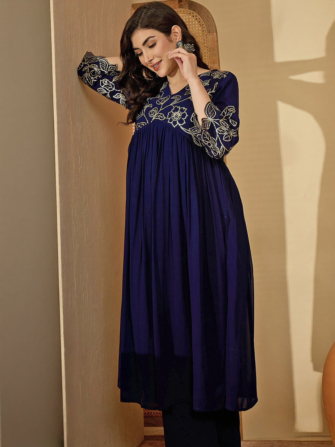 Women Embroidered Poly Georgette Kurta Sets
