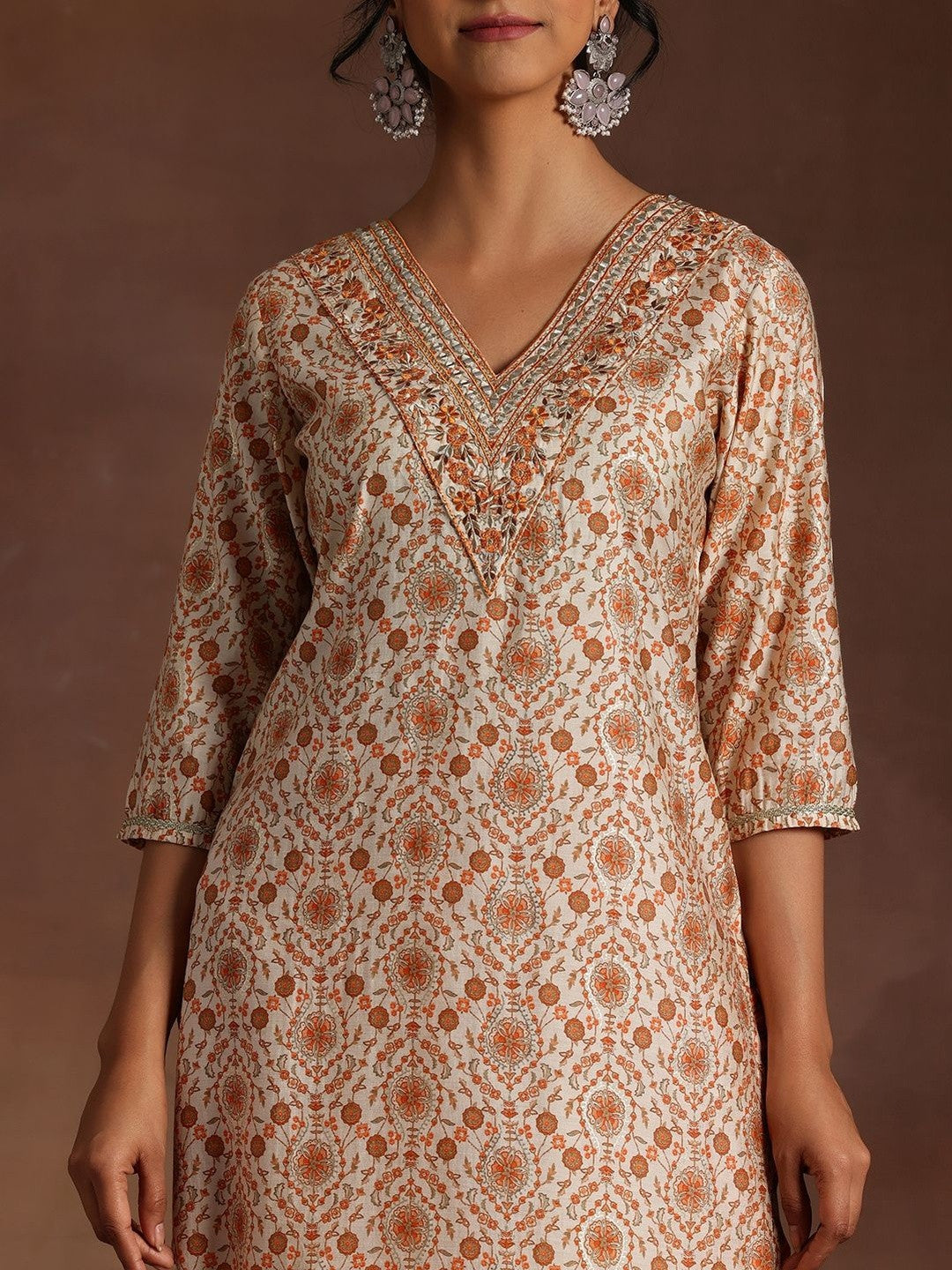 Women Ethnic Motifs Printed Regular Thread Work Kurta with Trousers & With Dupatta