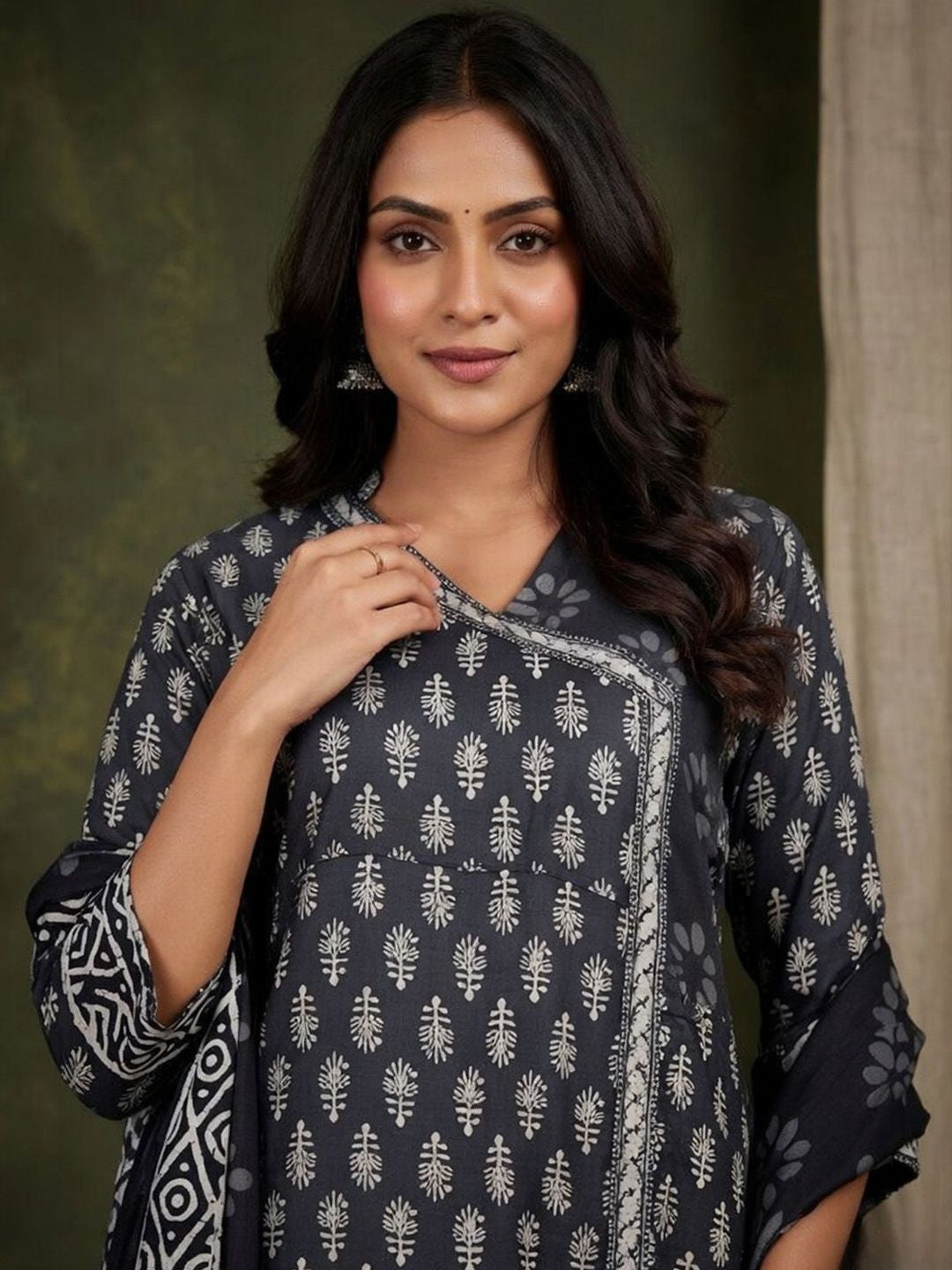 Printed V-Neck Kurta & Salwar With Dupatta