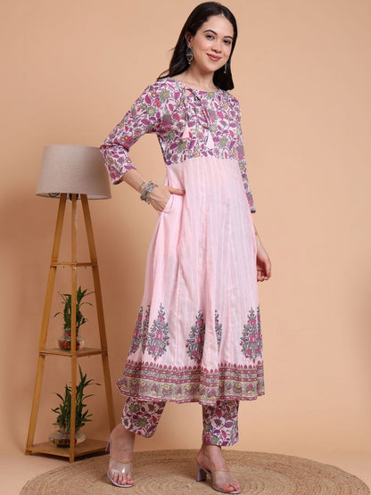 Dhiyona KL Women Floral Printed Regular Pure Cotton Kurta with Trousers & With Dupatta