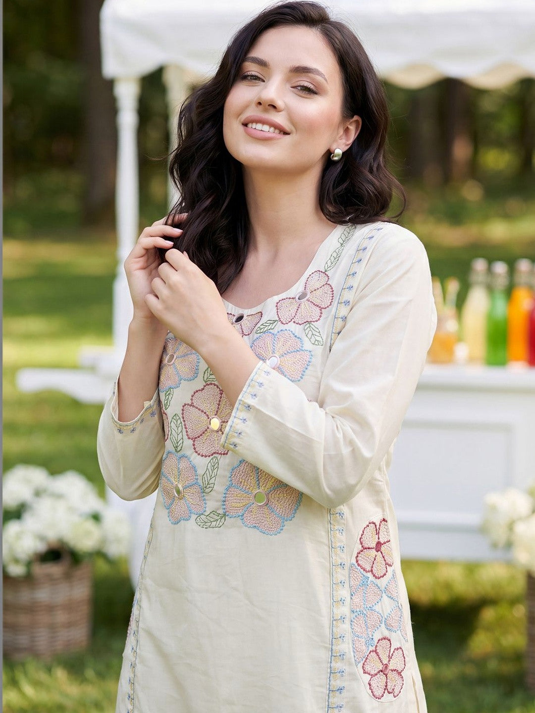 Women Floral Embroidered Regular Thread Work Pure Cotton Kurta with Trousers