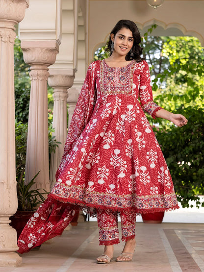 Dhiyona KL Women Floral Printed Regular Pure Cotton Kurta with Palazzos & With Dupatta