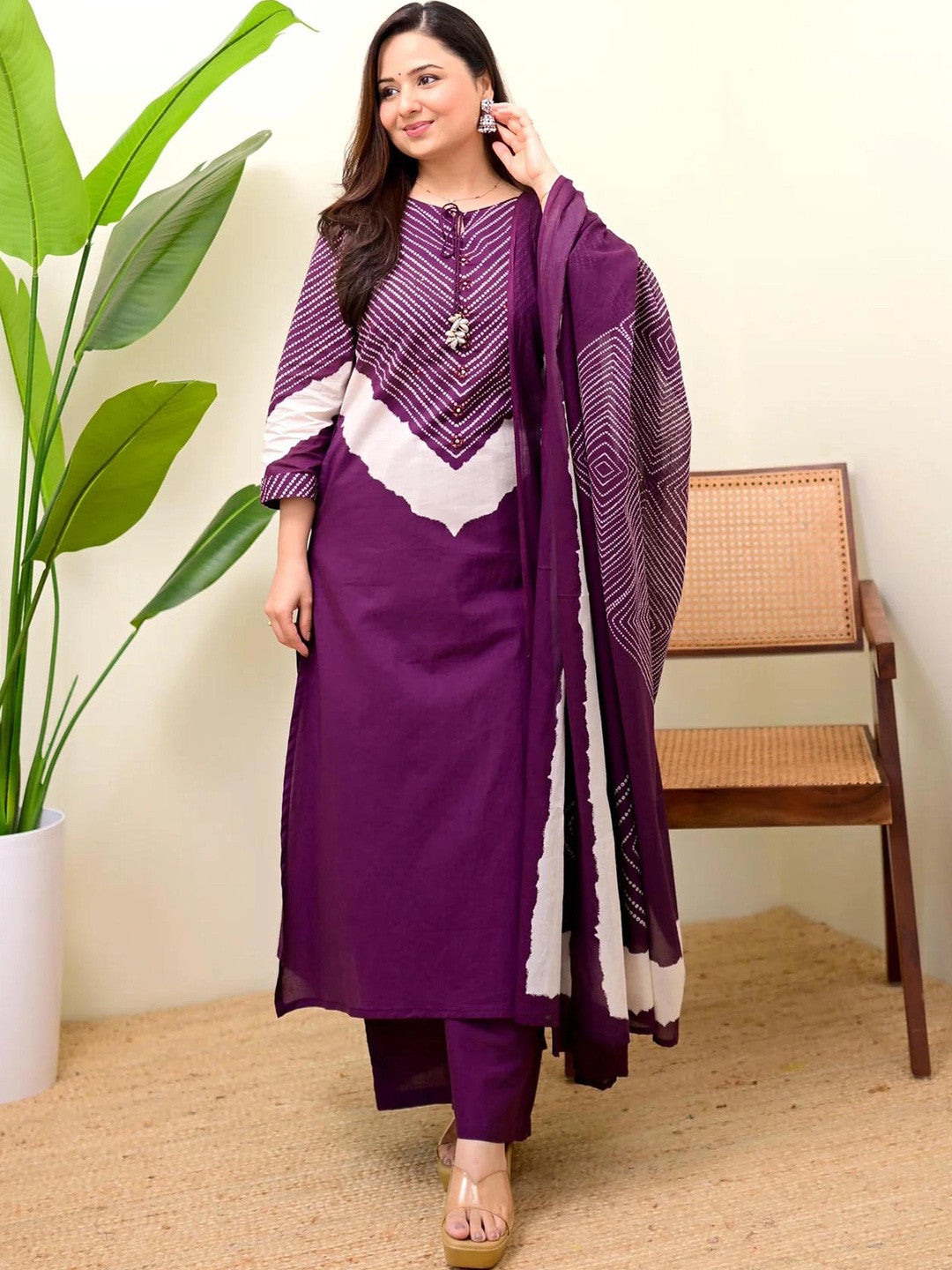 Women Dyed Regular Pure Cotton Kurta with Trousers & With Dupatta