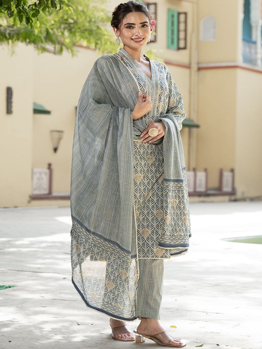 Dhiyona KL Women Ethnic Motifs Printed Regular Pure Cotton Kurta Set