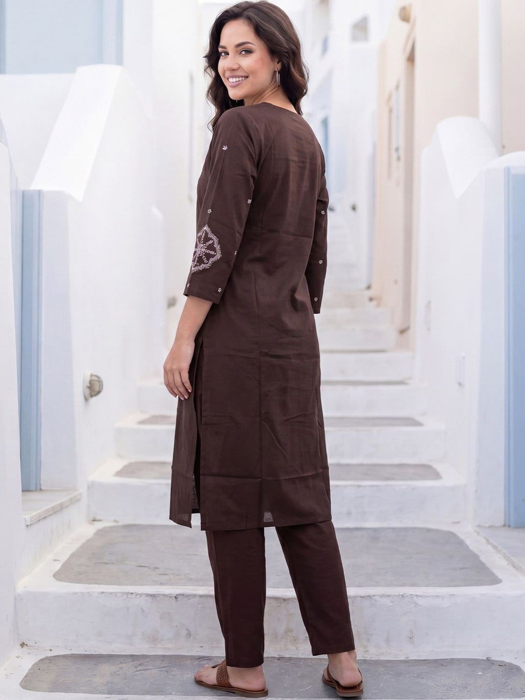 Women Ethnic Motifs Embroidered Regular Thread Work Pure Cotton Kurta with Trousers